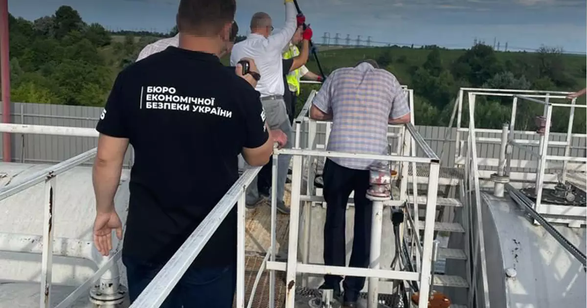 На Київщині виявили 760 тис. літрів фальсифікованого пального