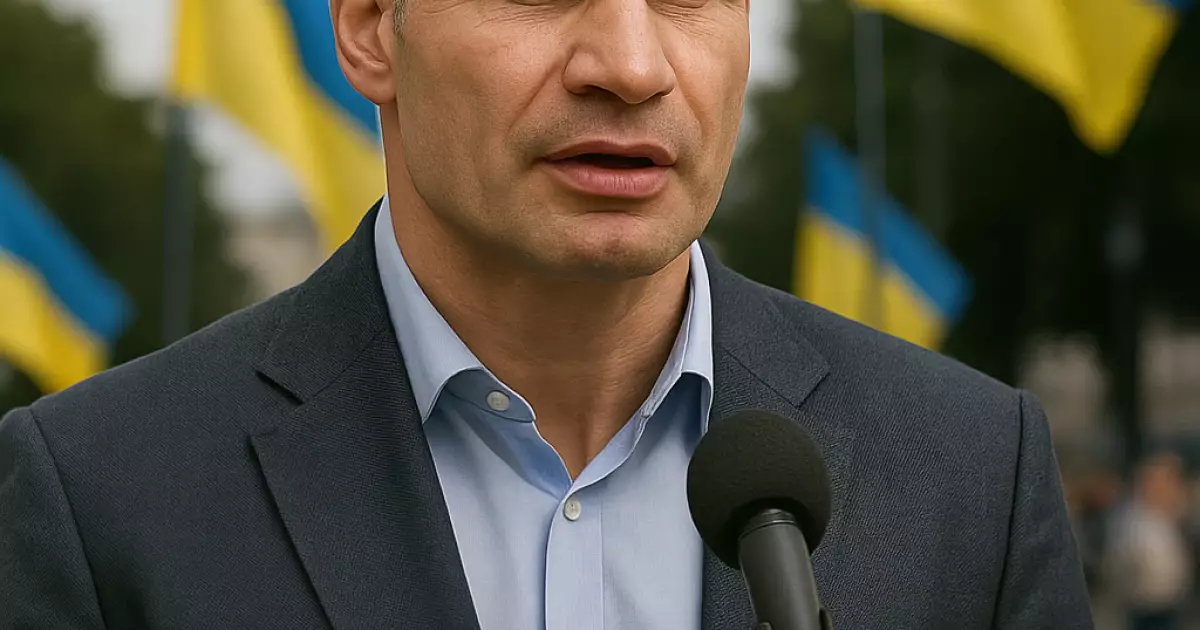 Зі святом Конституції: Кличко заявив, що гідність і свободу не відібрати