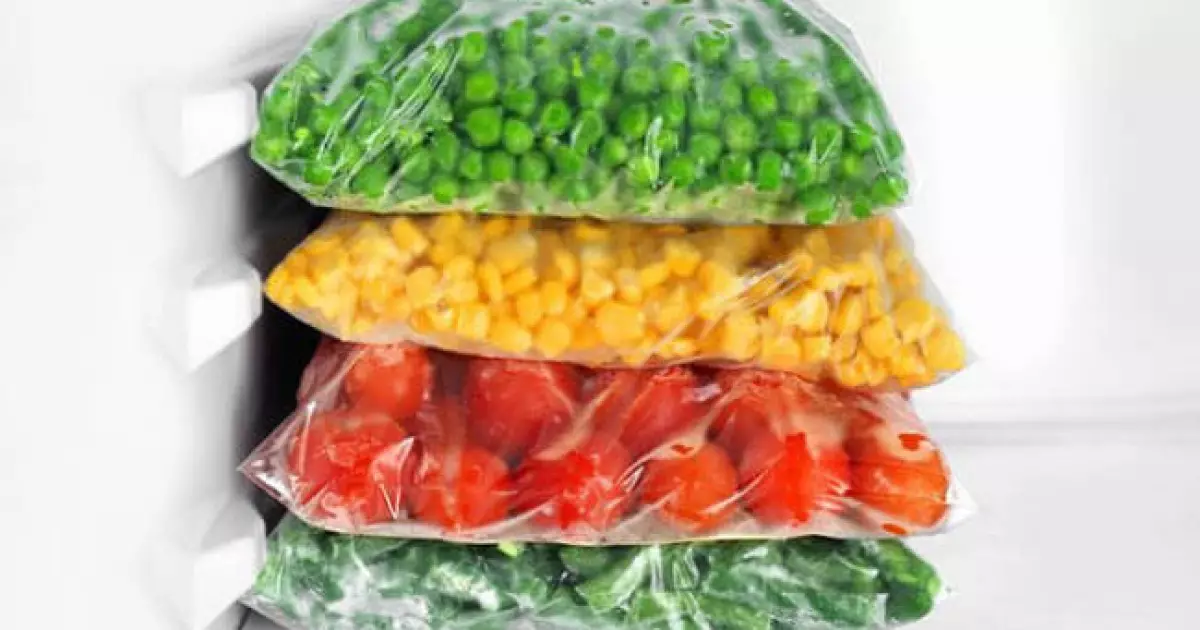 Чи дійсно заморожені продукти менш корисні за свіжі? Розвінчуємо міфи