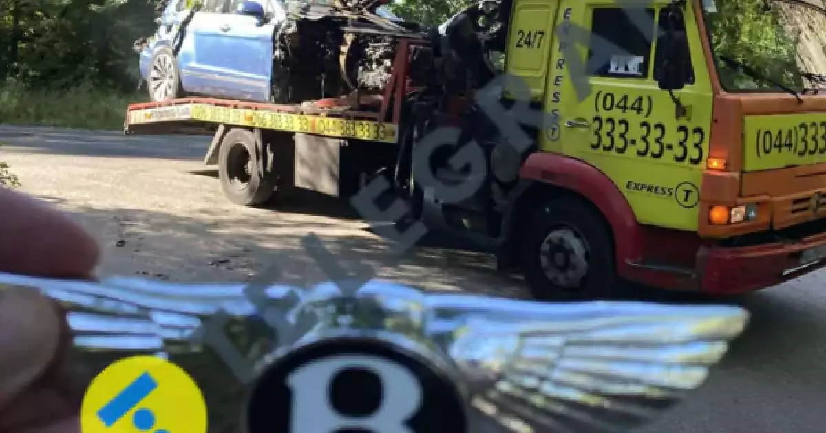 Розбили Bentley в Києві в першу ніч після покупки – авто вщент