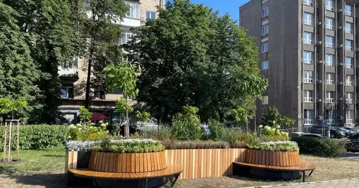 У Києві з’явився новий парклет — мешканці вже в захваті!