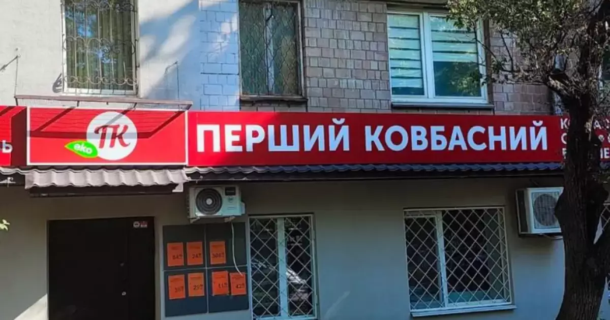 Столичне шосе, Позняки, Курбаса: у Києві демонтують рекламу на ключових магістралях