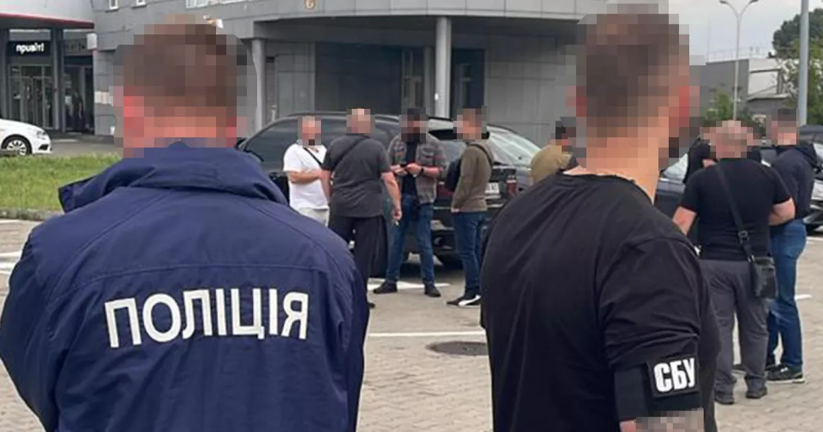 СБУ та Нацполіція проводять безпекові заходи у Деснянському районі Києва