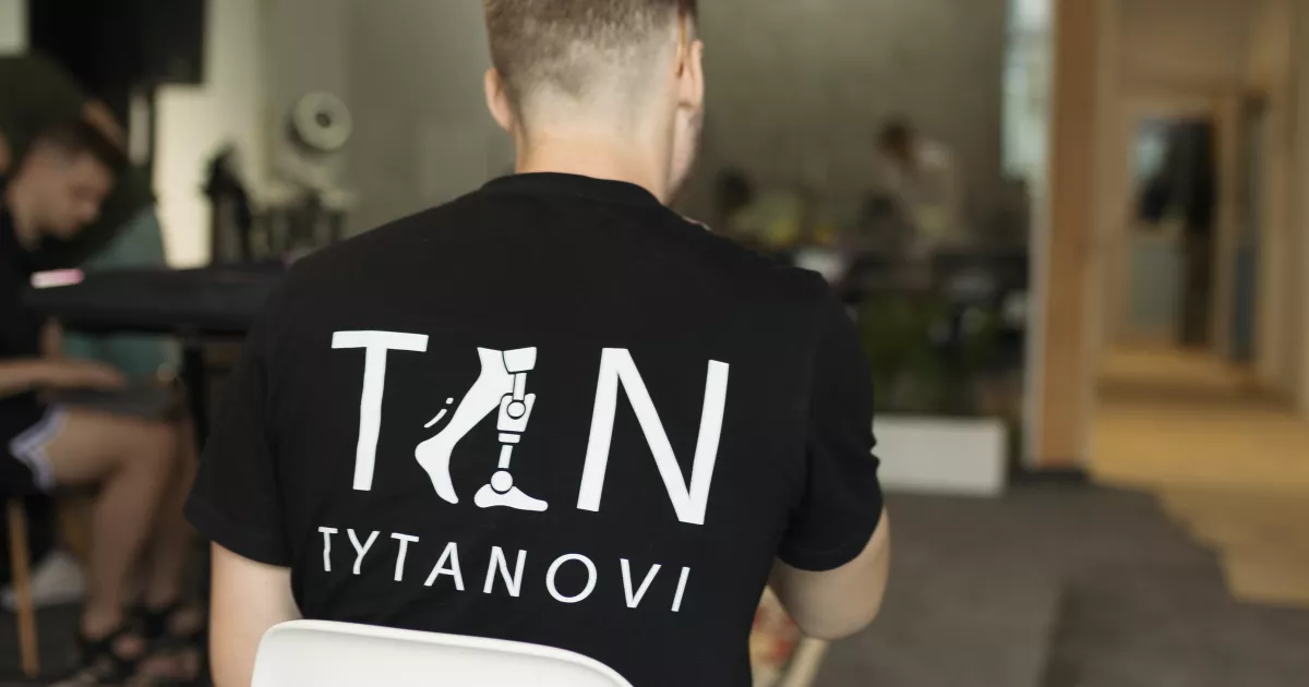 Культурно-мистецький центр для реабілітації ветеранів TYTANOVI запрошує на погашення марки