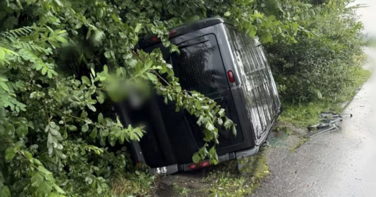 На Київщині в ДТП постраждали дві жінки: обставини аварії встановлює поліція
