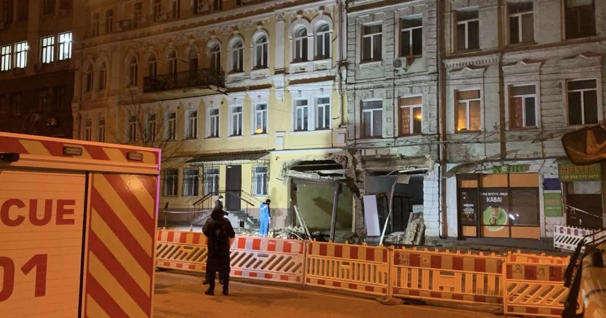 У Києві відновили арку та проїзд історичної будівлі Анни Бородкової після аварії