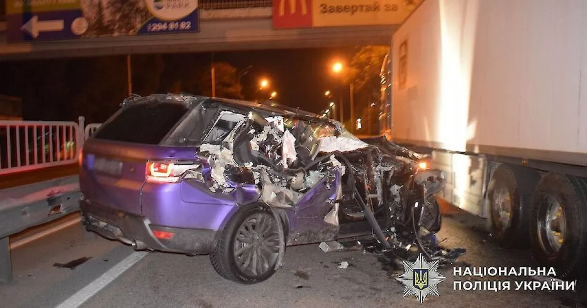 П'яний водій Range Rover влаштував ДТП у Києві