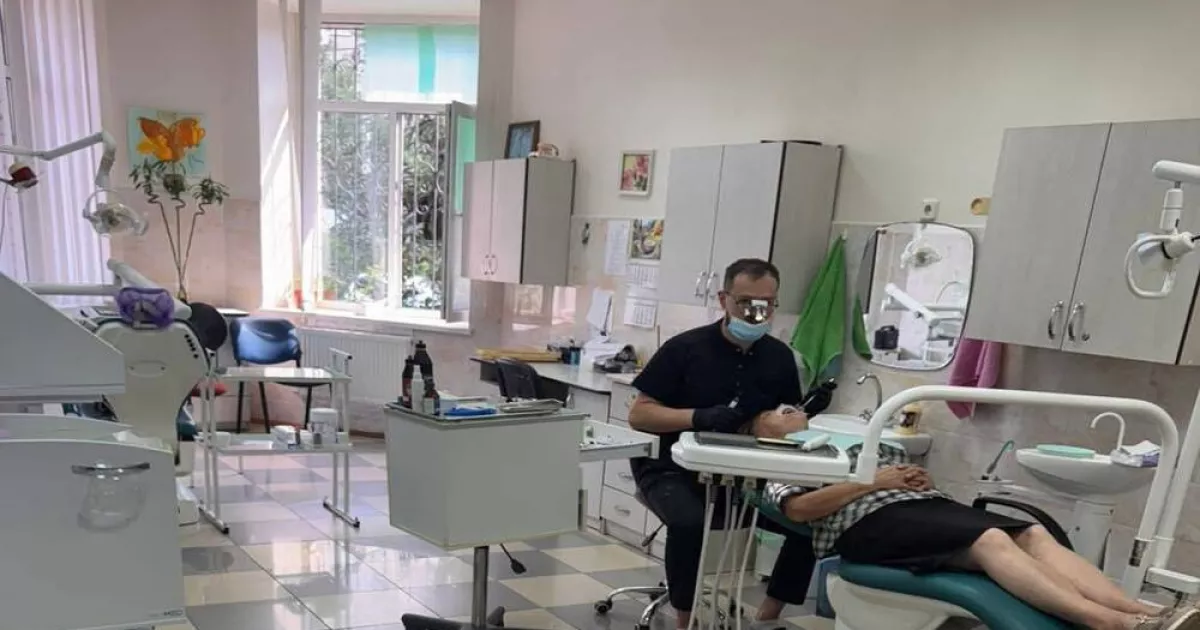 Усмішка відновлення: Буча отримала сучасне стоматологічне обладнання завдяки благодійникам