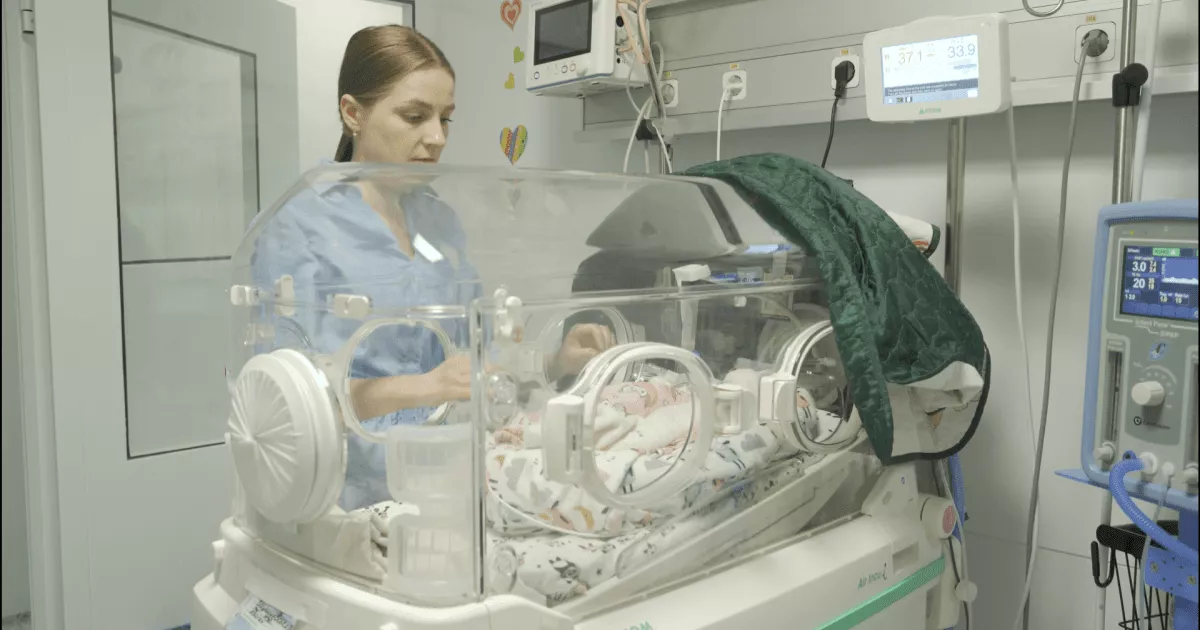 Інкубатори смерті: у столиці покарали постачальника небезпечного обладнання для немовлят