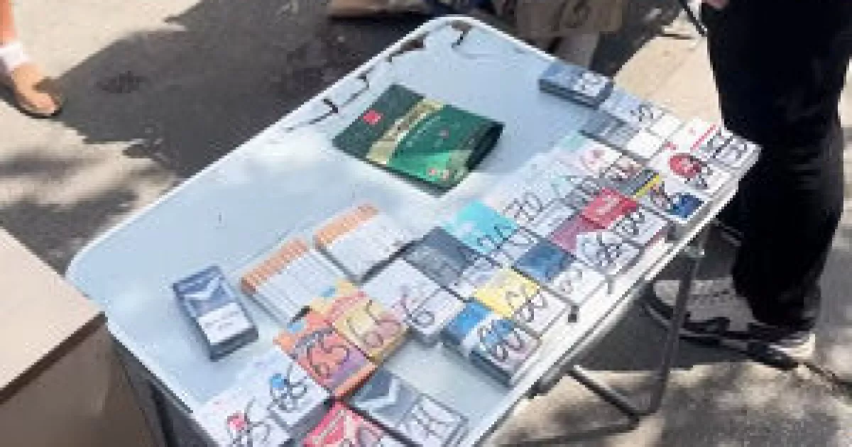 У Києві знайшли мережу контрабанди сигарет без акцизу: поліція проігнорувала 10 викликів