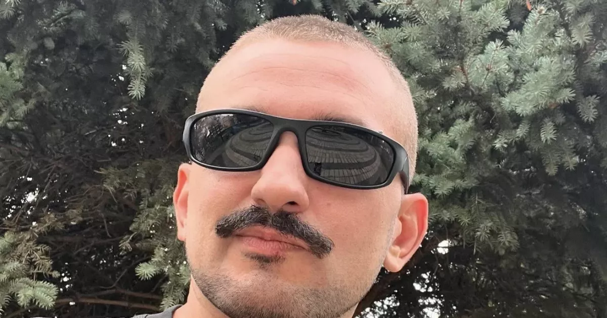 Бійка через ЛГБТ-прапор на похороні Давида Чичкана