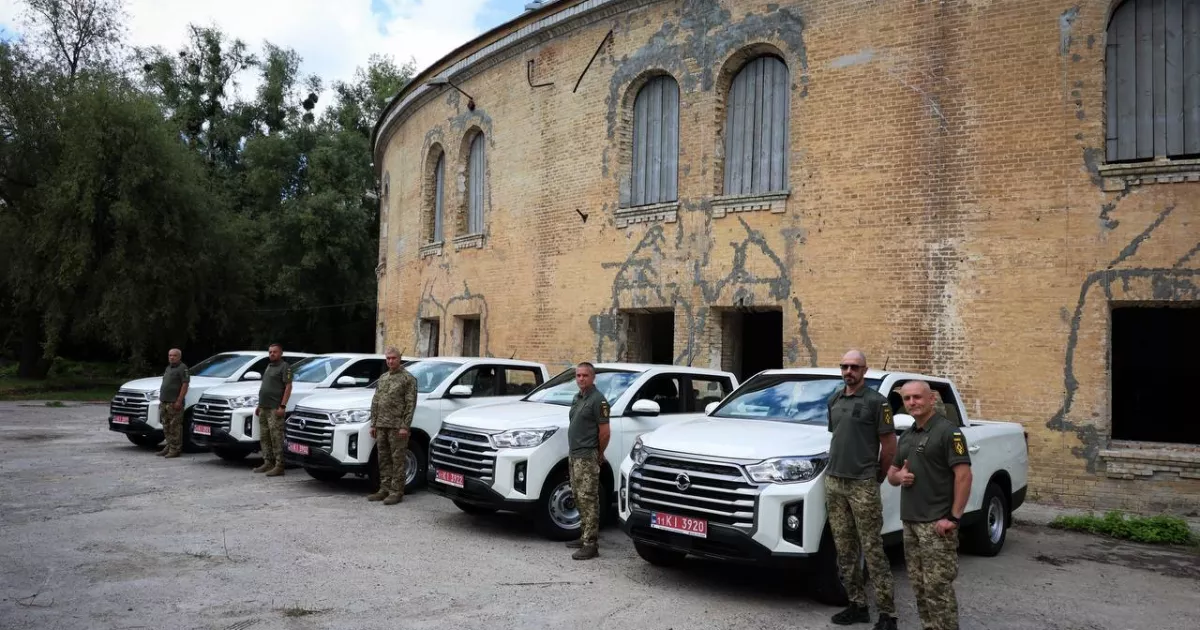 Київщина закупила 5 пікапів для підрозділу "АХІЛЛЕС"
