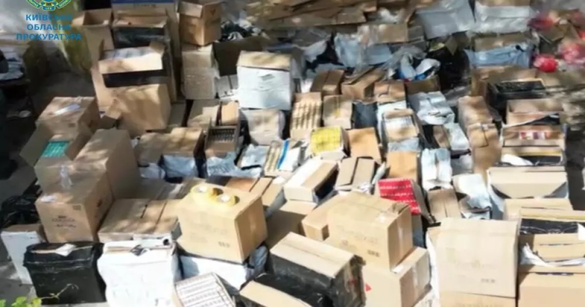 120 тисяч пачок підробки: на Київщині викрили схему збуту контрафактних сигарет на 12 млн грн