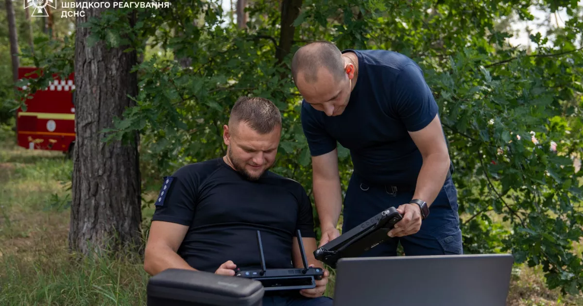 Робот-собака допомагає саперам ДСНС на небезпечних територіях Київщини