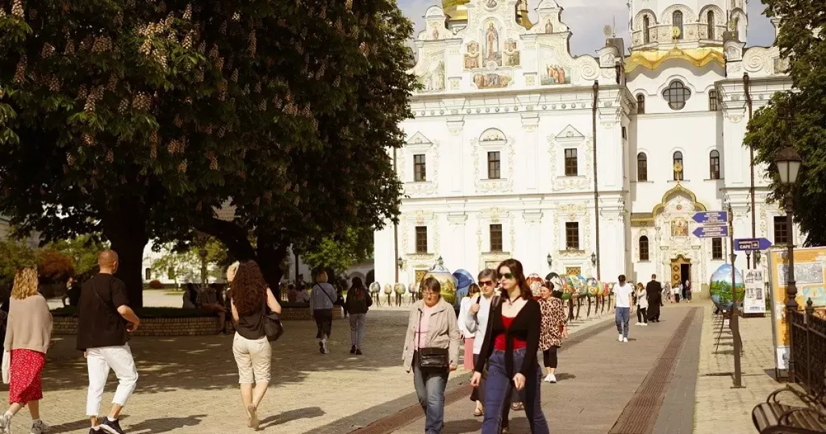 Від Сковороди до Софії Київської: у Лаврі презентували виставку «Україна в мініатюрі»
