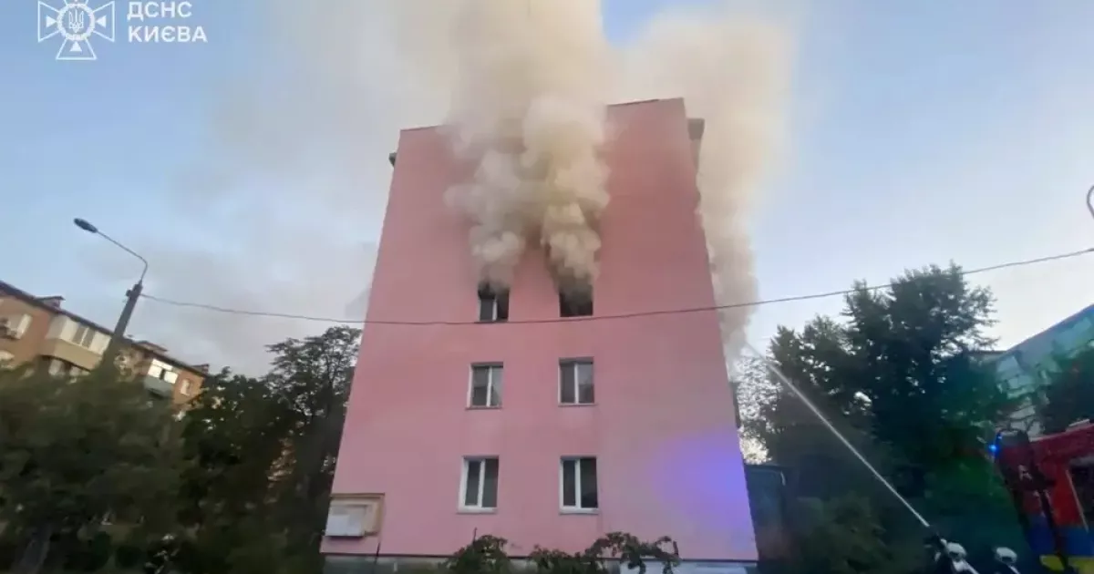 Пожежа у п’ятиповерхівці на Лісовому масиві: вогонь охопив квартиру на 3-му поверсі