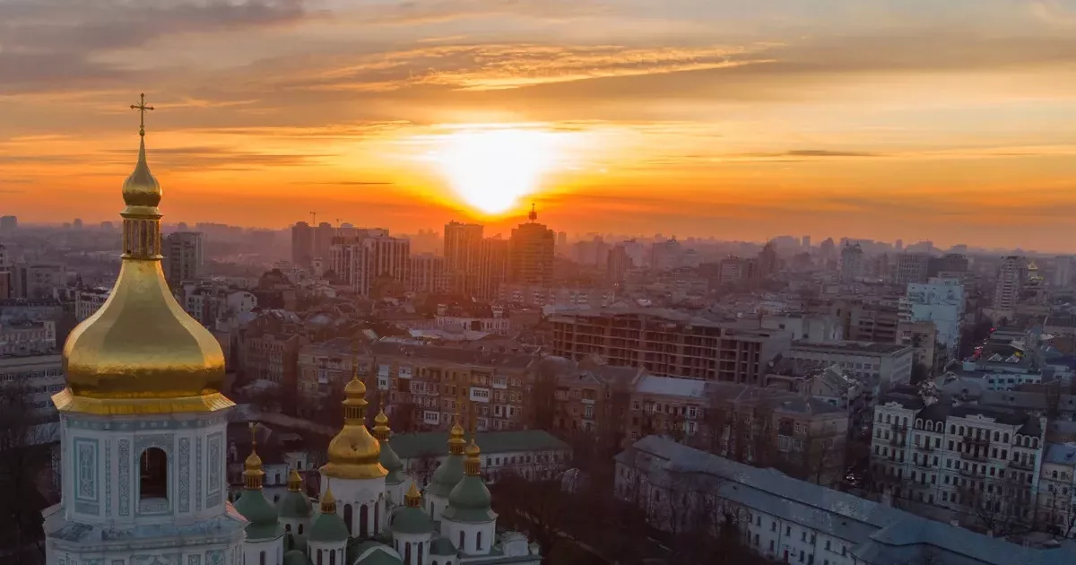 У Києві 1 вересня обійдеться без дощу, температура підніметься до +30°С