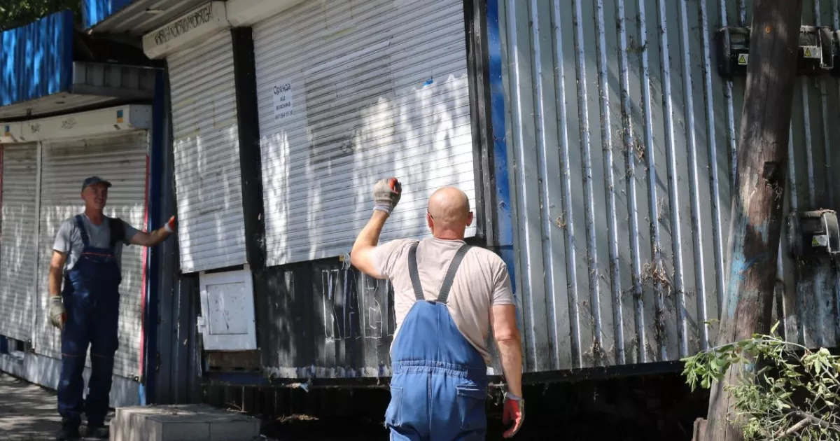 У Києві знесли 11 застарілих кіосків на проспекті Європейського Союзу