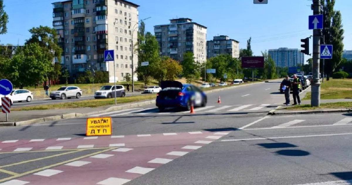 ДТП на Воскресенському бульварі: пенсіонерку госпіталізували з переломами та травмою голови