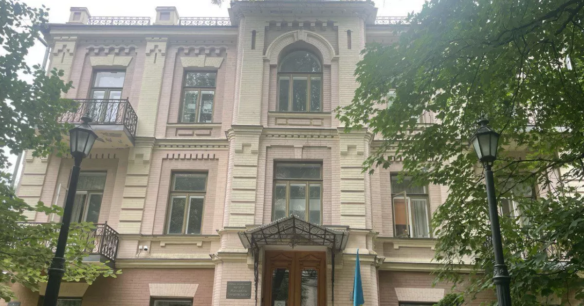 Прогулянка Києвом для поціновувачів історії: дім Михайла Грушевського і його таємниці