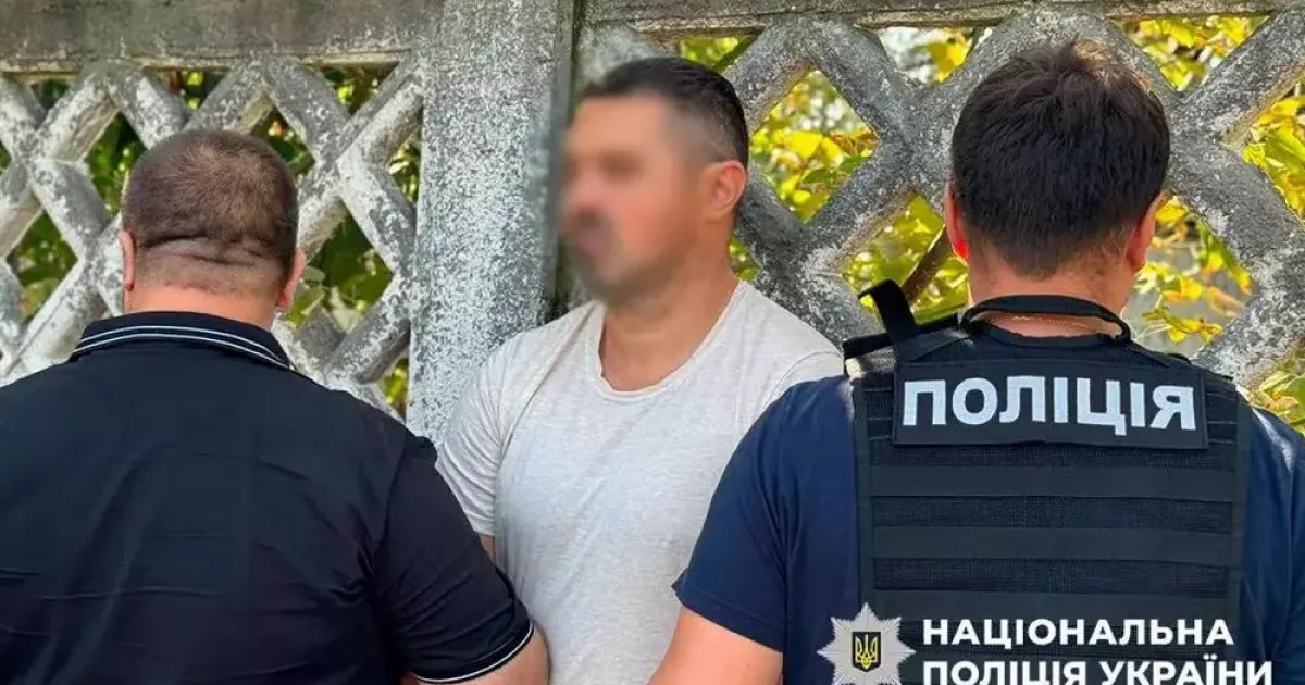 Обіцяв «домовитися з прикордонниками»: у столиці викрили схему нелегального перетину кордону