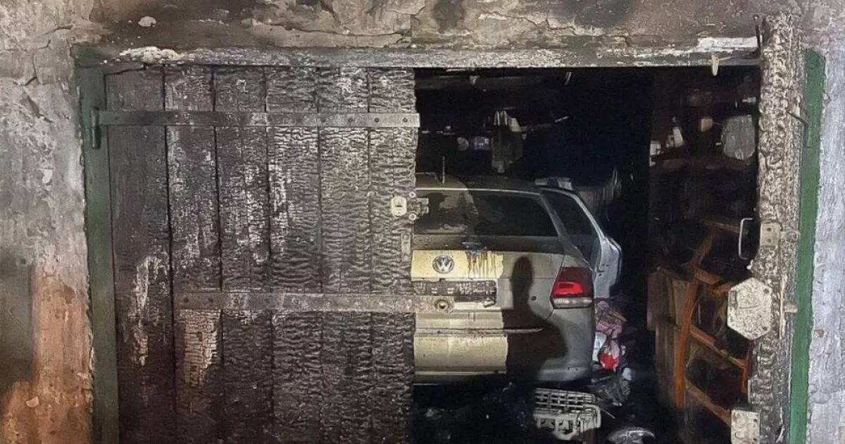 У Коцюбинському чоловік підпалив гараж із власником та авто всередині