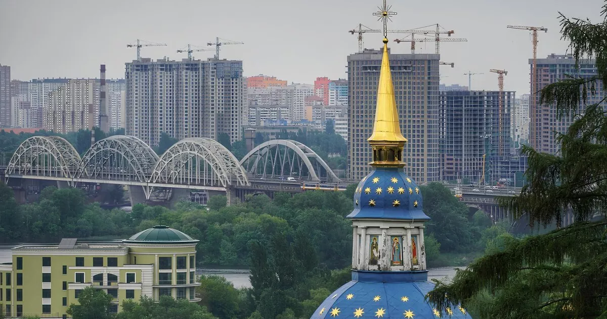 У Києві зафіксовано дуже низький рівень забруднення повітря, радіаційний фон — у нормі
