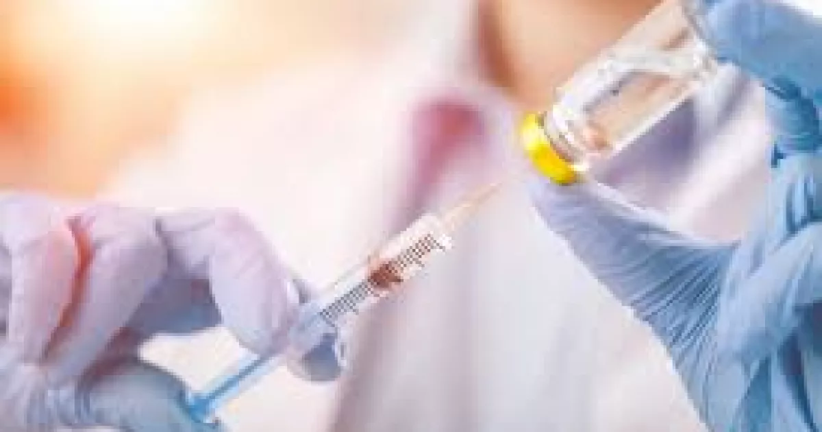 COVID-19 знову нагадує про себе: чому в столиці побільшало охочих вакцинуватися