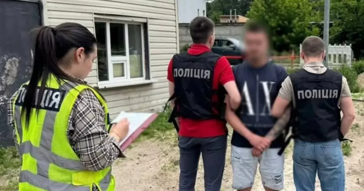 У Києві судитимуть ділка, який обіцяв за $2000 зняти чоловіка з розшуку у «Оберіг»