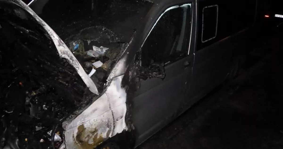 У Києві жінку засудили до трьох років за підпал двох авто