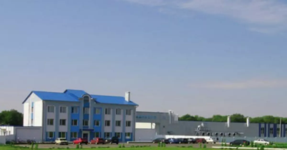 На Київщині завод «Б.МК» продовжує скидати неочищені стоки попри припис екоінспекції