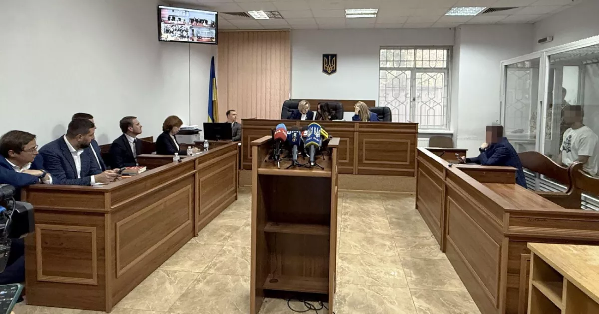 Довічне ув’язнення: Артема Косова засудили за вбивство підлітка на фунікулері у Києві