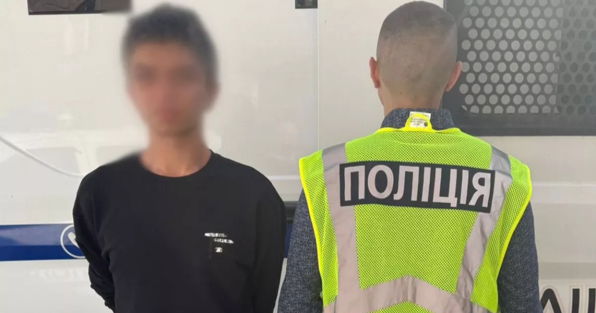 Жорстокий напад у столиці: двоє чоловіків побили киянина за відмову дати телефон