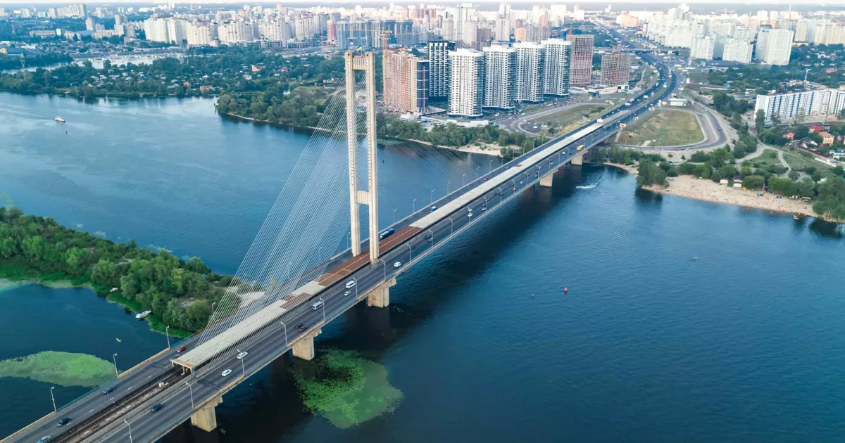 У Києві готують реконструкцію транспортного вузла біля Південного мосту