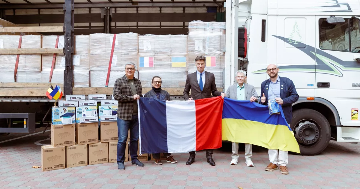 Тисячі спальних місць для киян: столиця отримала гуманітарну допомогу з Бельгії та Франції