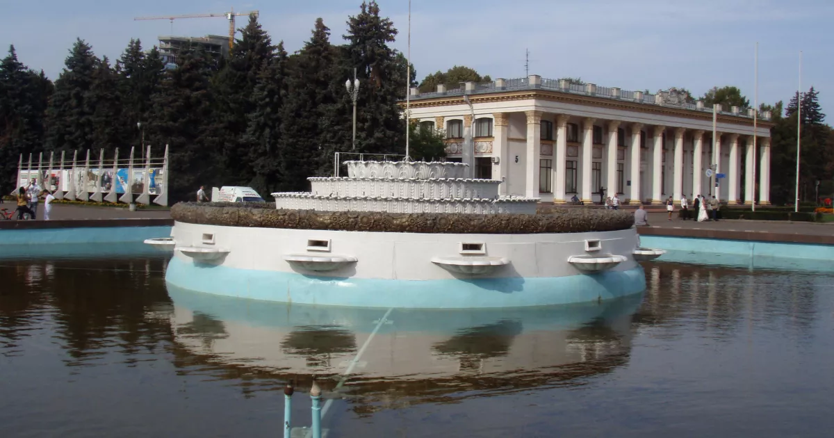 Відновлення історії: на ВДНГ реконструювали басейн уперше з 1958 року