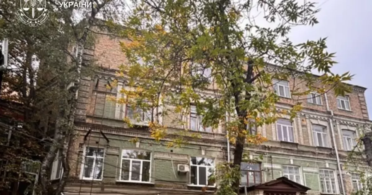 Понад 6 млн грн збитків: прокуратура через суд хоче повернути приміщення на Нижньому Валу