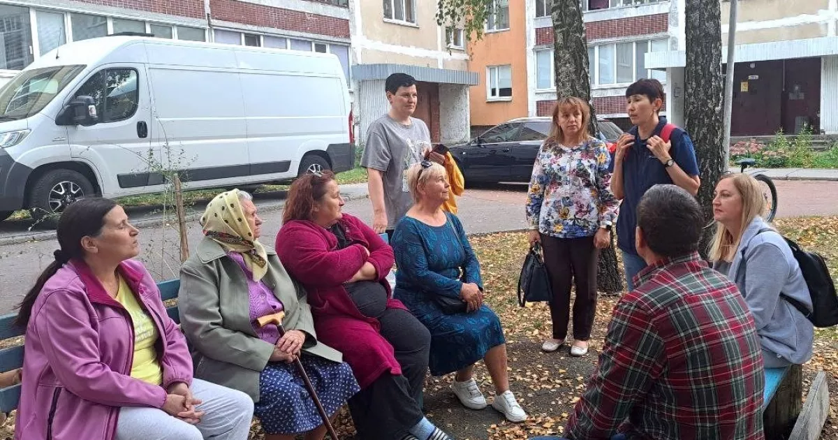 Без бар’єрів: у Славутичі багатоповерхівки облаштовують для людей з інвалідністю та батьків із візочками