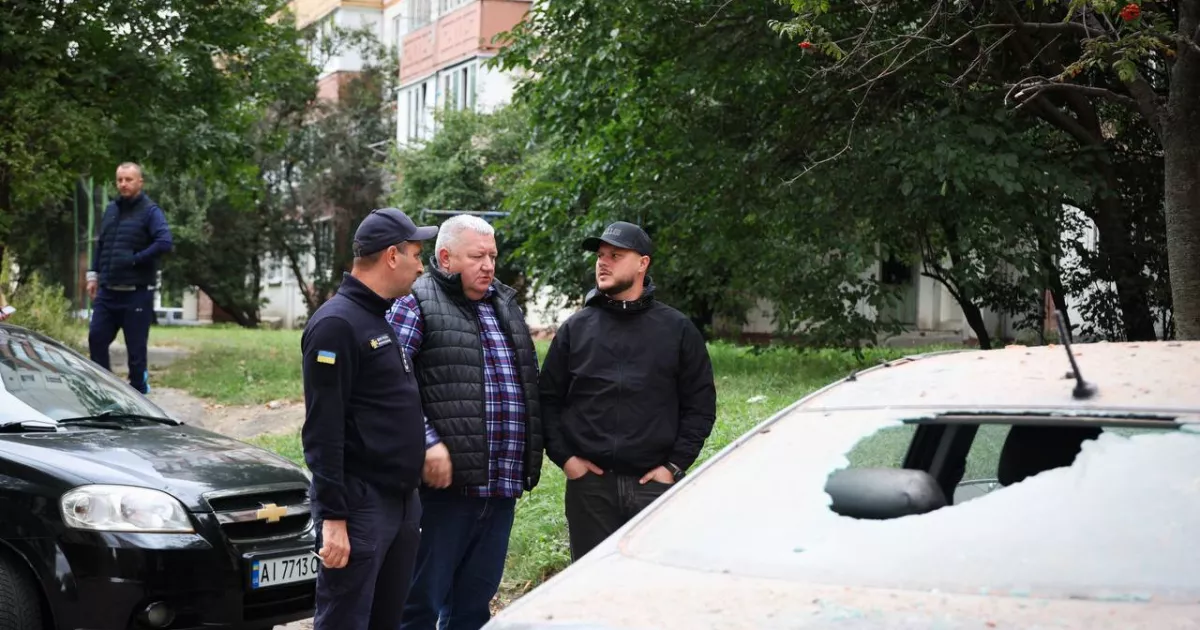 Київщина після атаки: зруйновані будинки, сотні автівок та тисячі людей без світла і газу