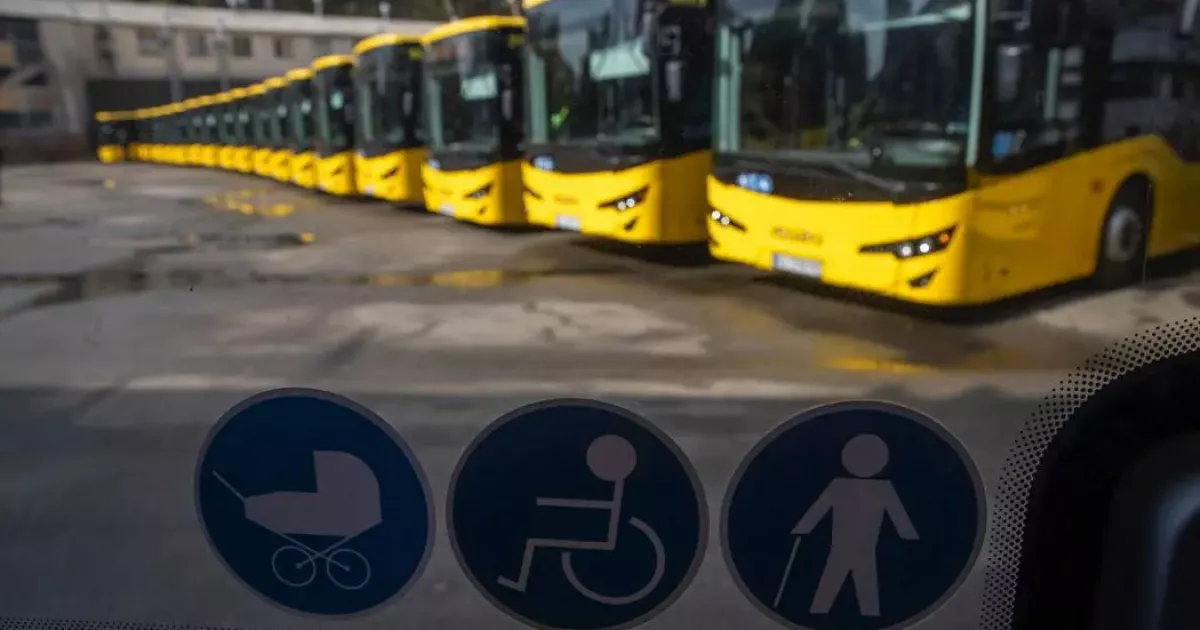 Міський транспорт столиці оновлюється: 30 сучасних автобусів вийшли на київські маршрути