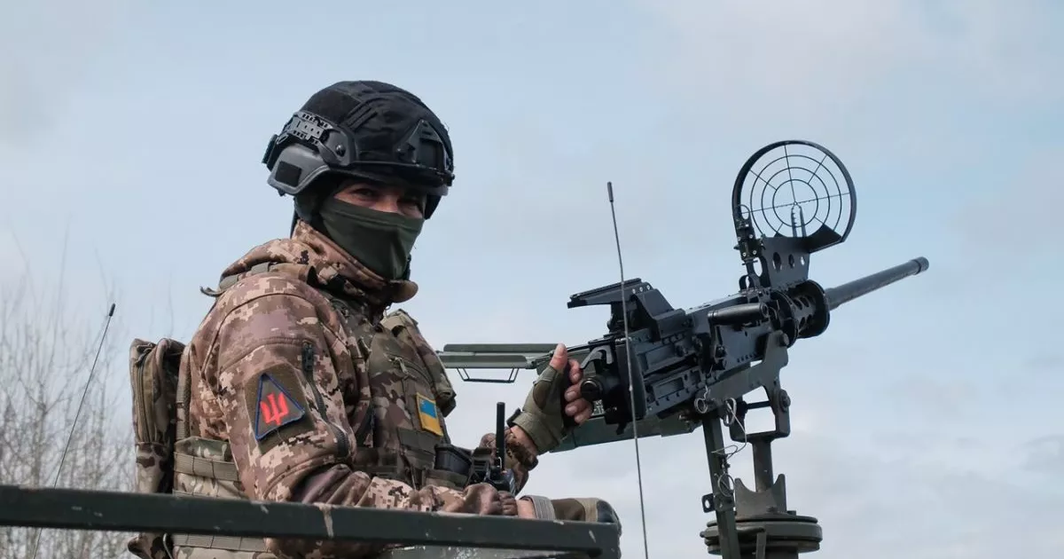 Атака дронами: Київщина у вогні, людей закликають бути в укриттях