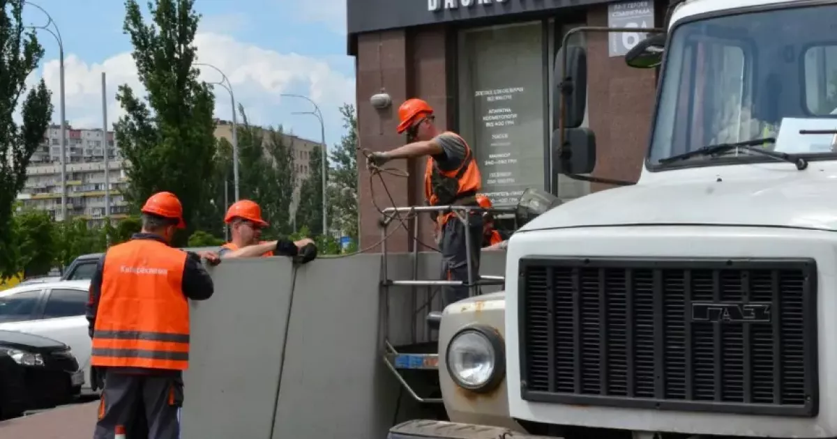 Вересень став рекордним за демонтажем рекламних конструкцій у столиці