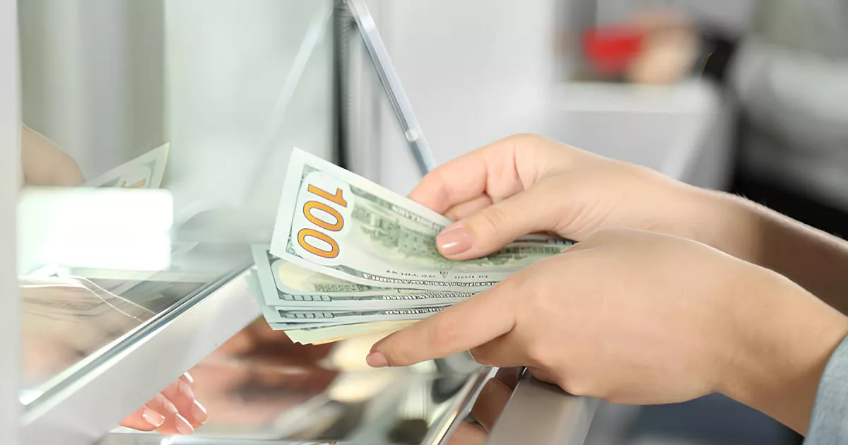 Долар по 41,23 грн: актуальні курси обміну у столичних обмінниках