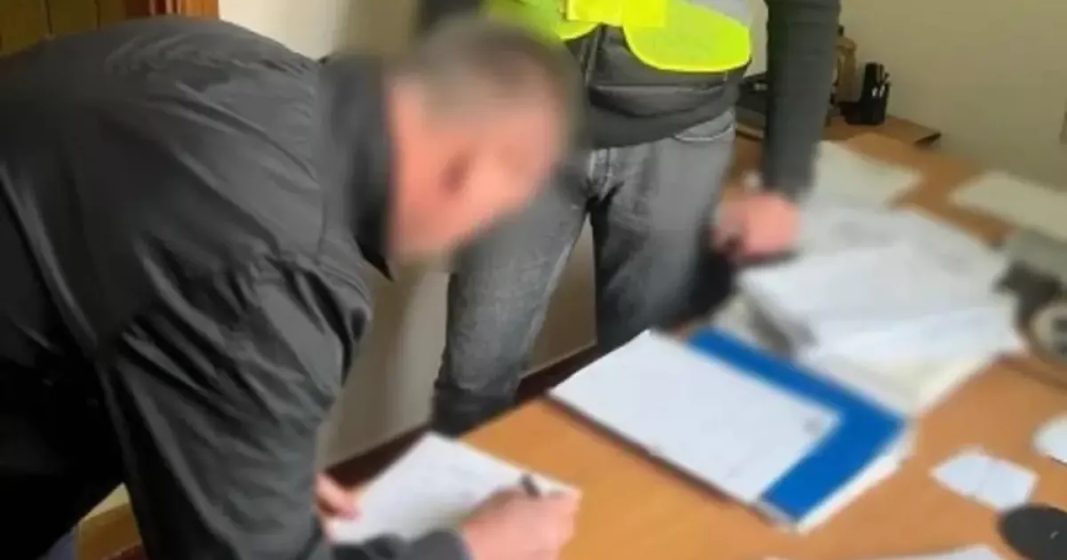 Посадовець «Київмедспецтрансу» привласнив 1,9 млн грн під час закупівлі запчастин для «швидких»