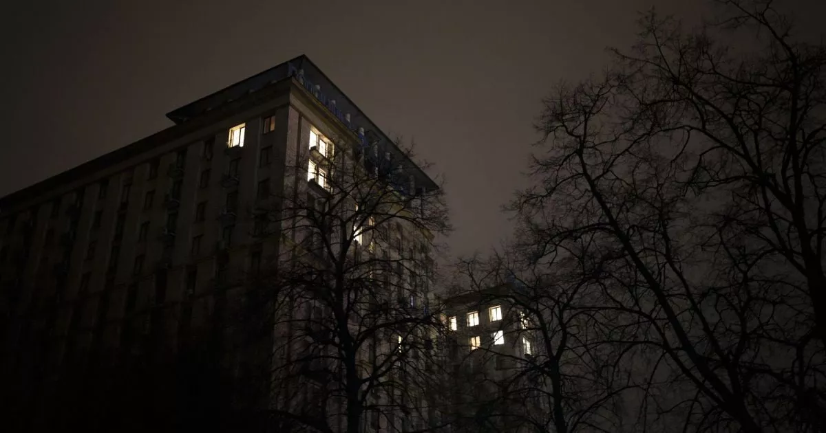 Пів Києва без світла після нічної атаки: у ДТЕК зробили заяву