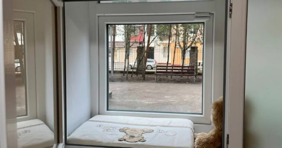 Диво порятунку: у Броварах у «Вікні життя» знайшли новонароджену дівчинку