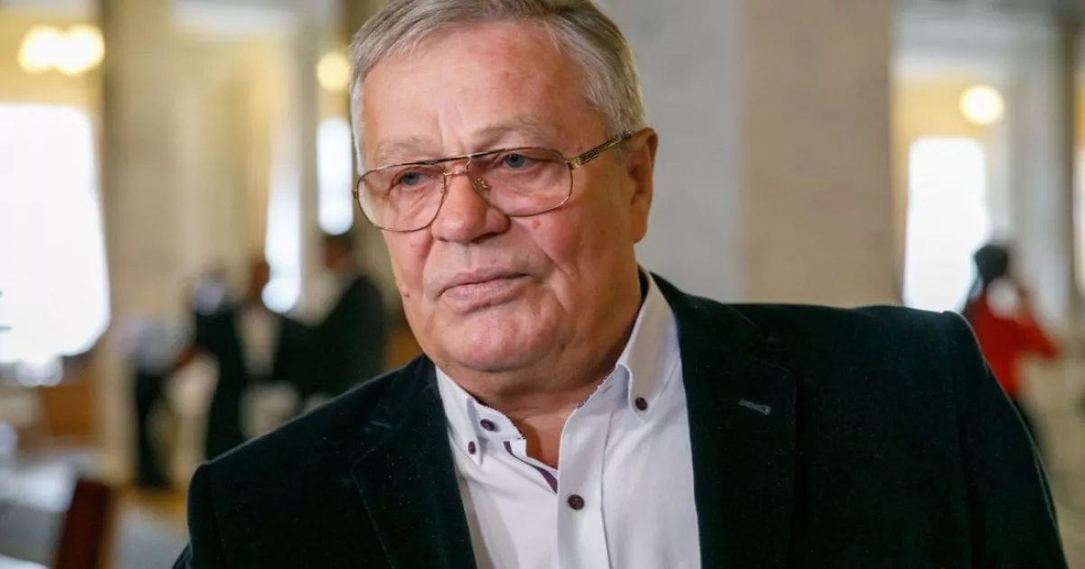 Крадіжка біля «Novus»: у Києві засудили чоловіка, який поцупив сумку нардепа Німченка
