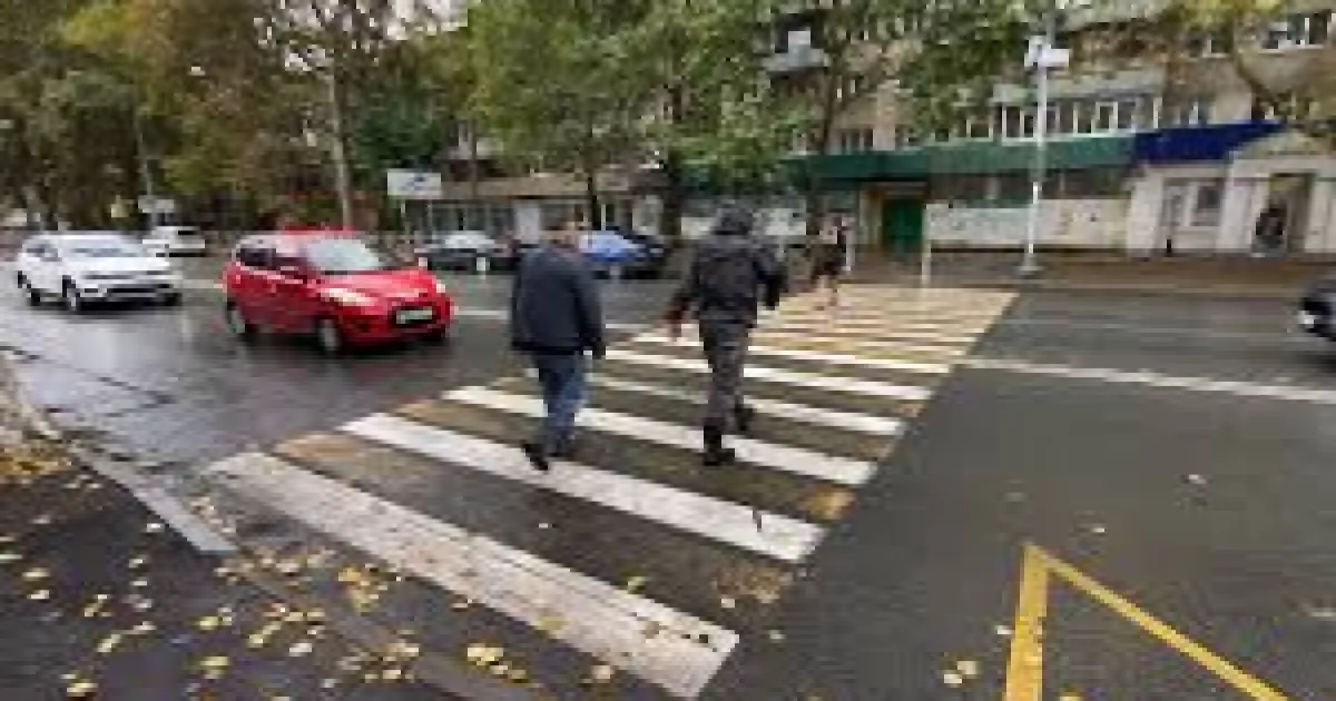 У Вишгородському районі водій KIA збив жінку: потерпіла в лікарні з переломами