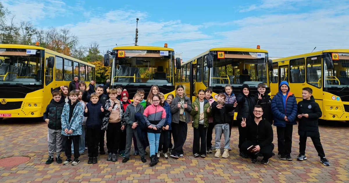На Київщині школярі з особливими потребами матимуть нові зручні автобуси