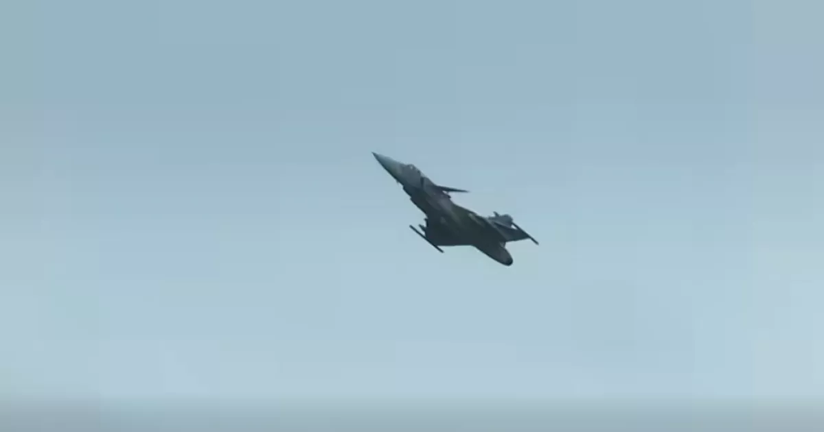 Перші винищувачі Gripen Україна отримає вже наступного року — Зеленський